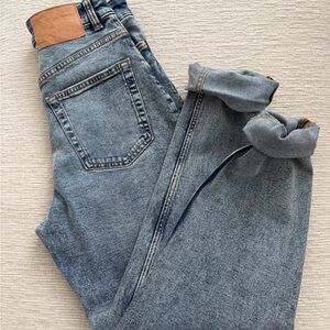 H & M Light Wash Mom Jeans